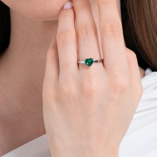 ANELLO DONNA IN ACCIAIO CON CUORE CRISTALLO VERDE