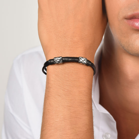 BRACCIALE UOMO IN CUOIO MARRONE CON ELEMENTI IN ACCIAIO