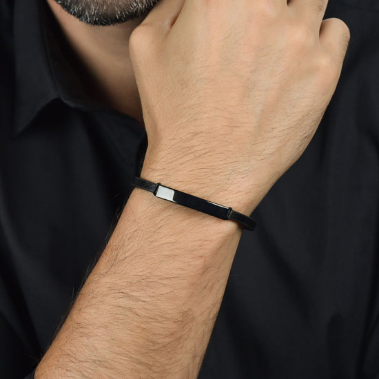 BRACCIALE UOMO IN SILICONE CON PIASTRA IN ACCIAIO IP NERO