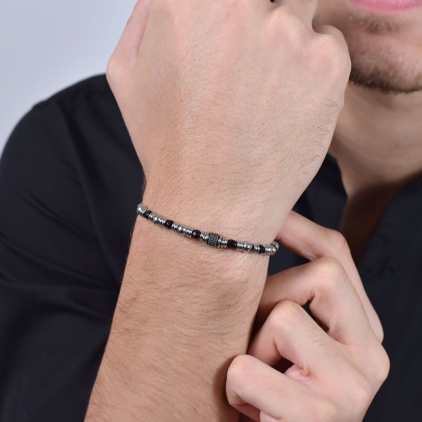 BRACCIALE UOMO IN ACCIAIO AGATA NERA ED ELEMENTI