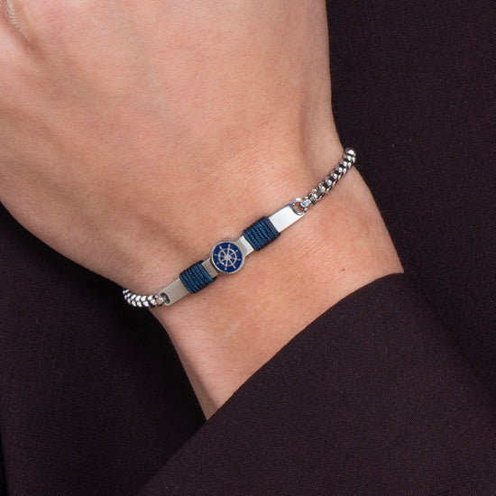 BRACCIALE IN ACCIAIO, PIASTRA CON SMALTO BLU E TIMONE E CORDA BLU