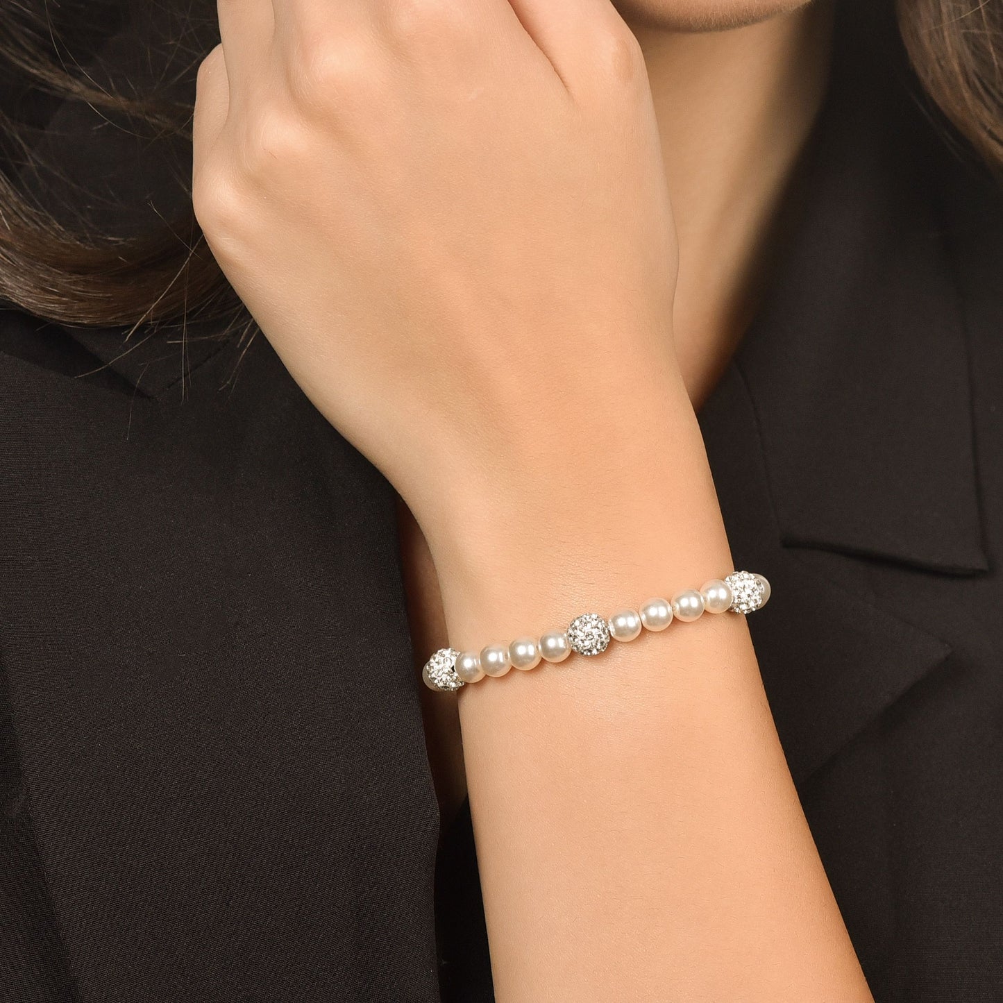 BRACCIALE DONNA DI PERLE CON CRISTALLI BIANCHI