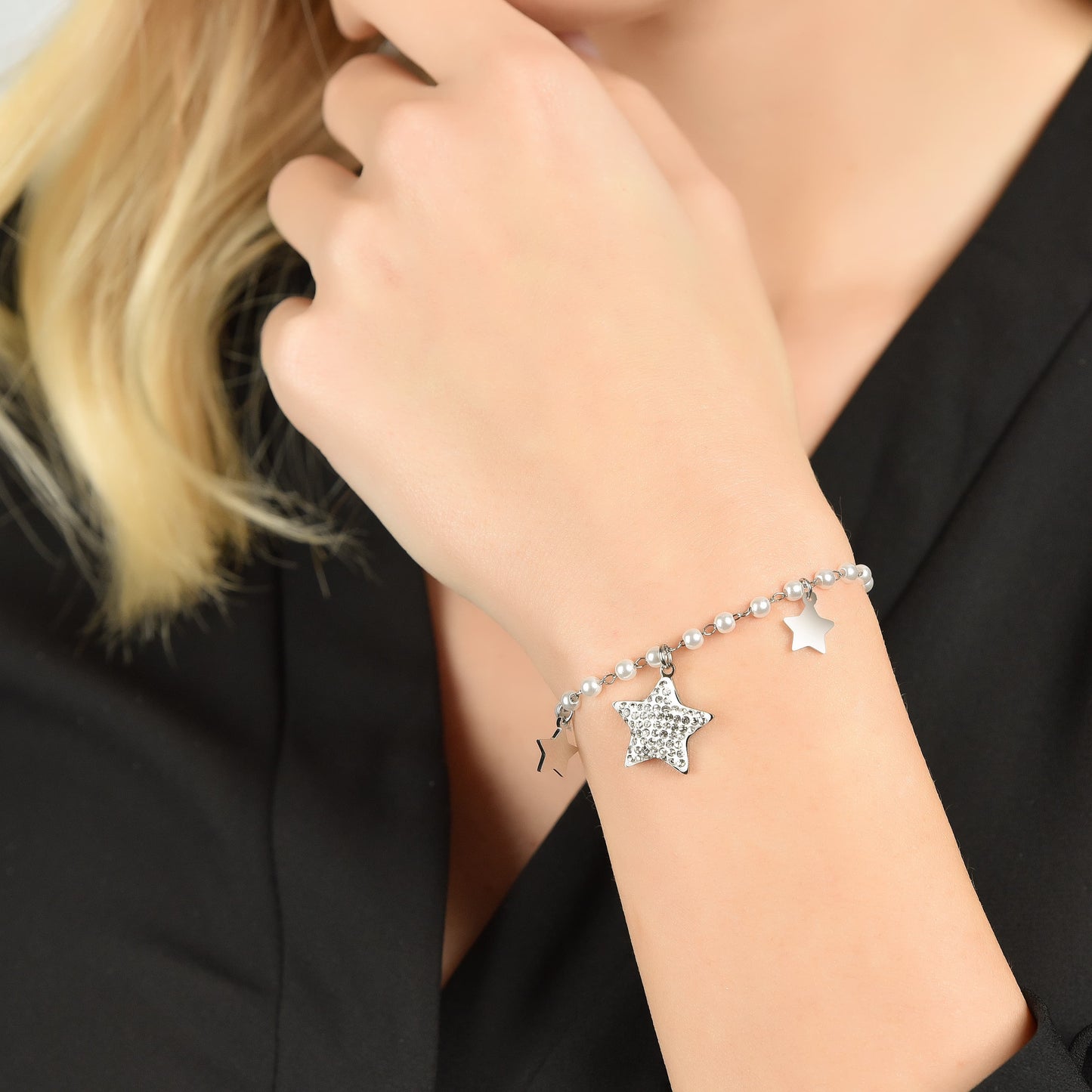 BRACCIALE DONNA IN ACCIAIO CON PERLE BIANCHE E STELLE Luca Barra