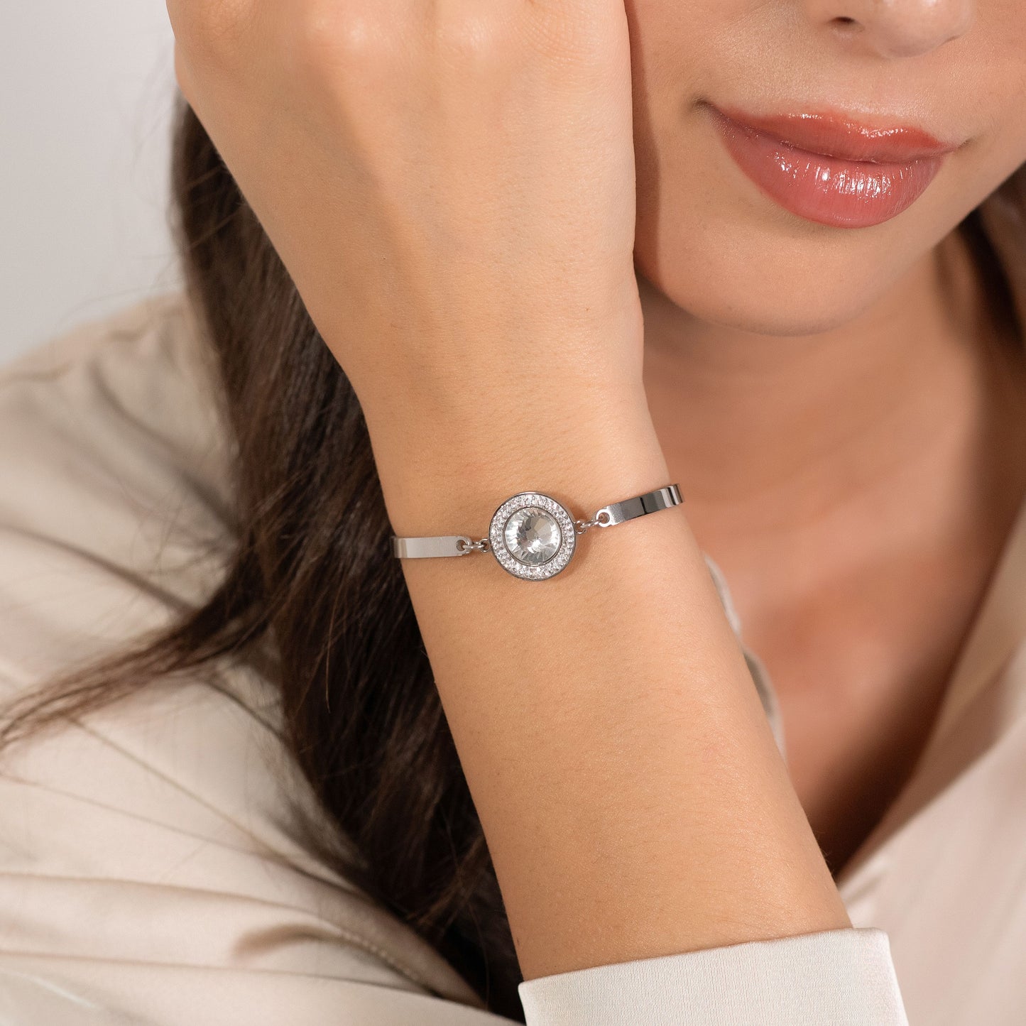 BRACCIALE DONNA IN ACCIAIO ELEMENTO CRISTALLO BIANCO E CRISTALLI BIANCHI