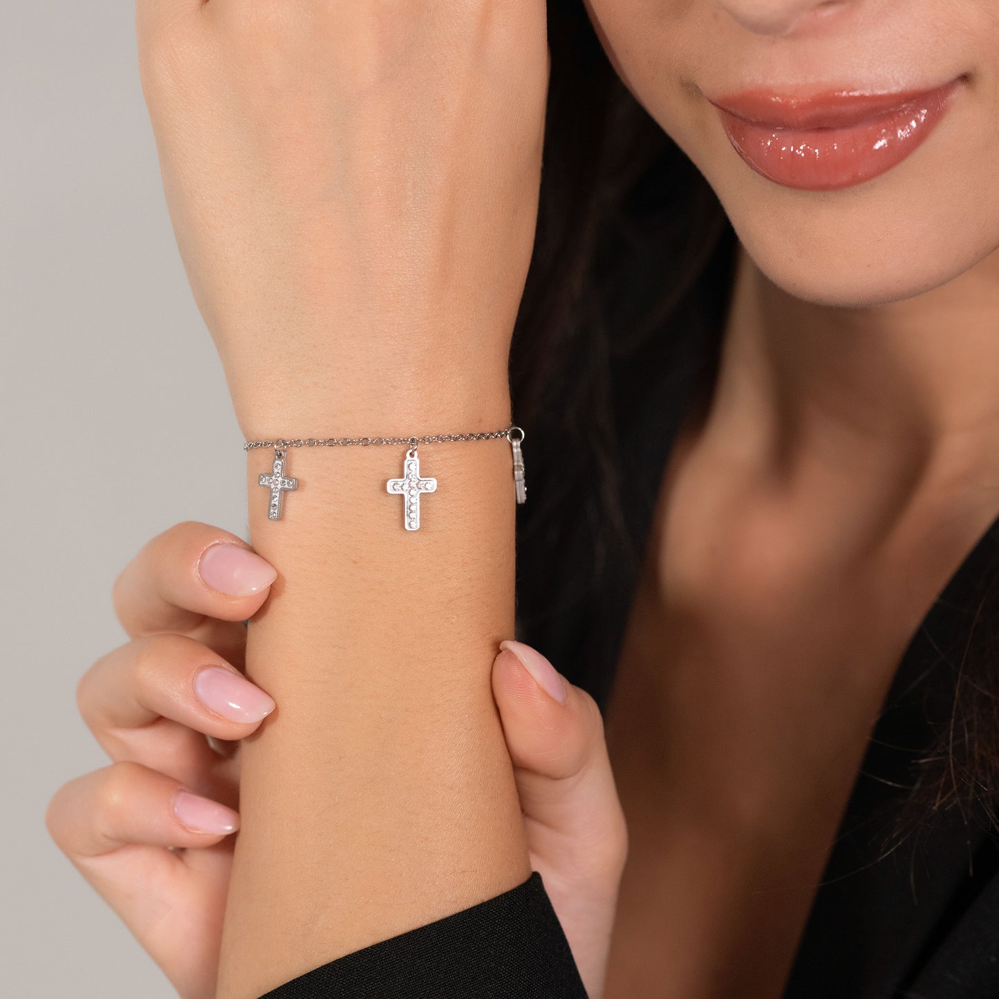 BRACCIALE DONNA IN ACCIAIO CROCI CON CRISTALLI BIANCHI